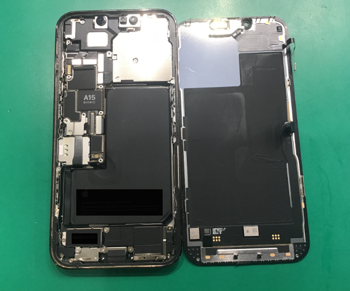 iPhone13Proの修理はデータそのまま・最短即日修理のスマホ修理工房中野ブロードウェイ店にご相談ください！！